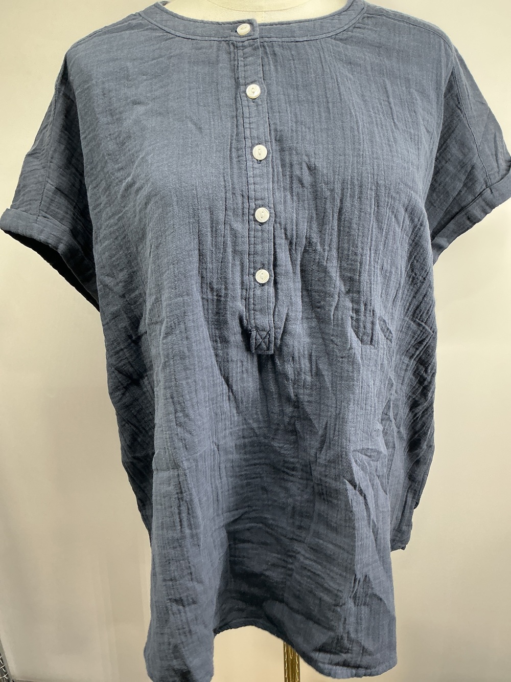 100% Organic Cotton Gauze Roll Sleeve Shirt